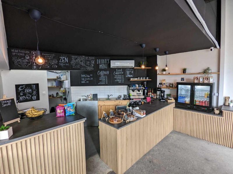 Freak café in Paphos 1